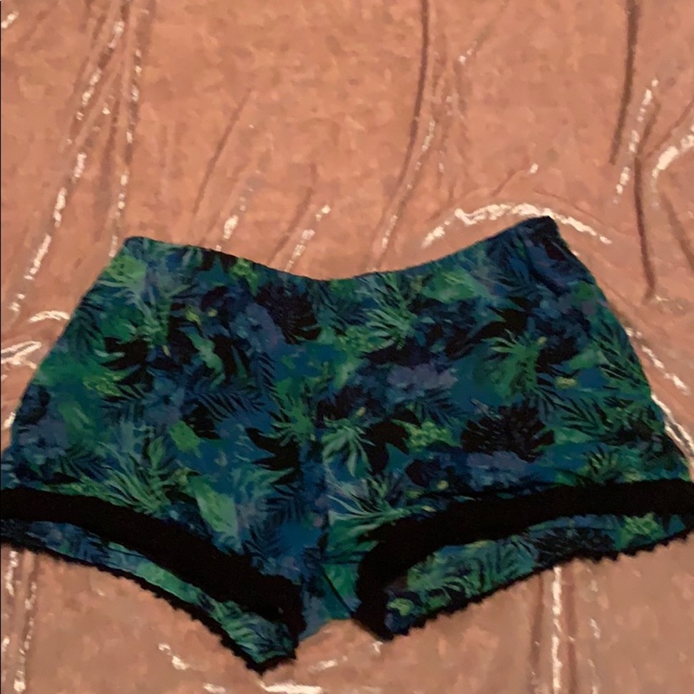Hawaiian print sheer shorts